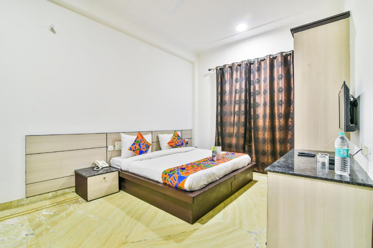 גורגאון Fabhotel Rallkmas Cyber City מראה חיצוני תמונה