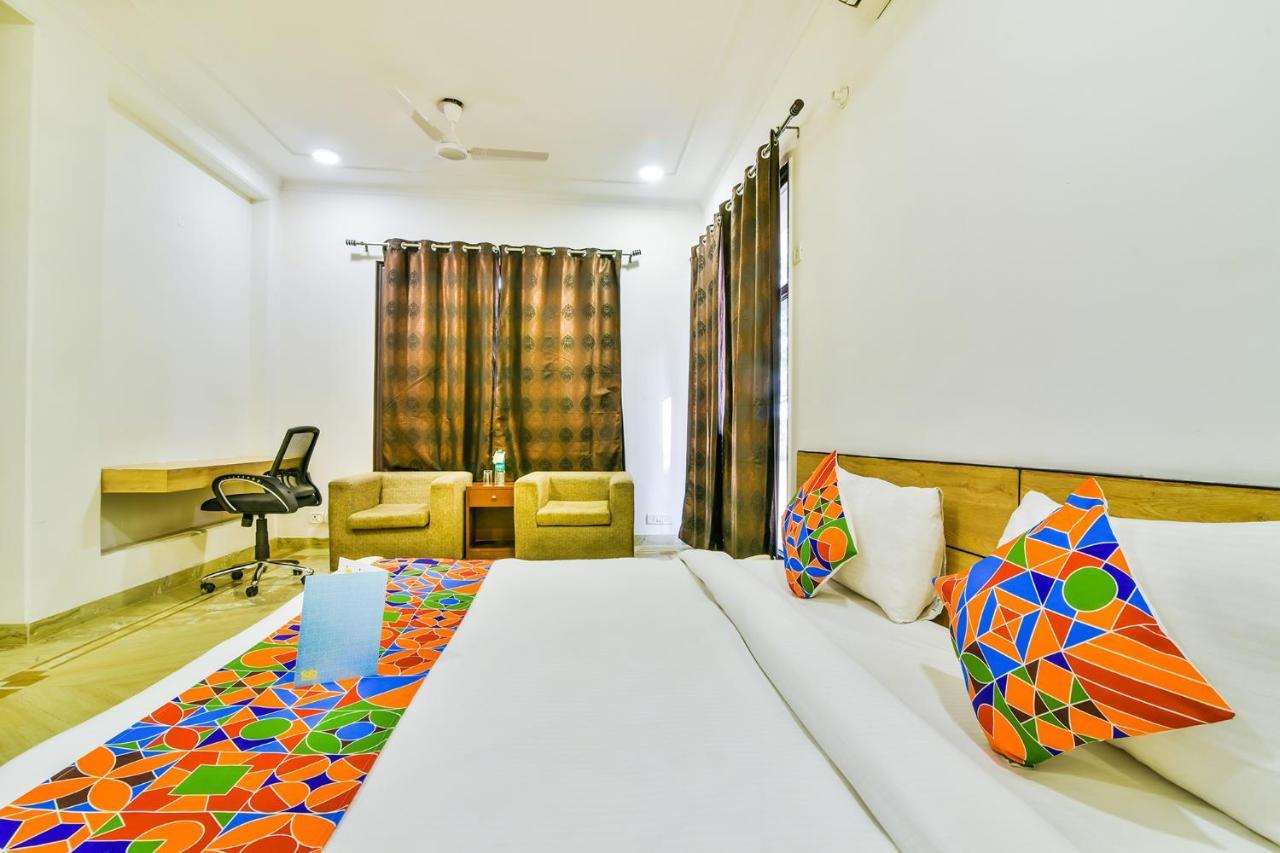 גורגאון Fabhotel Rallkmas Cyber City מראה חיצוני תמונה